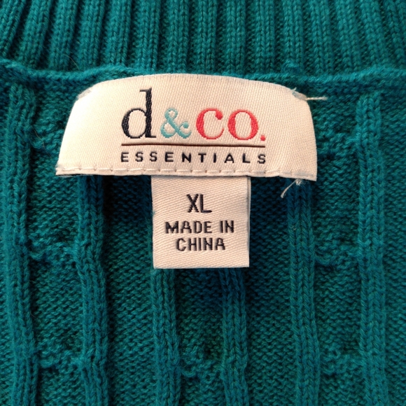D&Co Essentials Cableknit Cotton VNeck Sweater - Picture 4 of 7